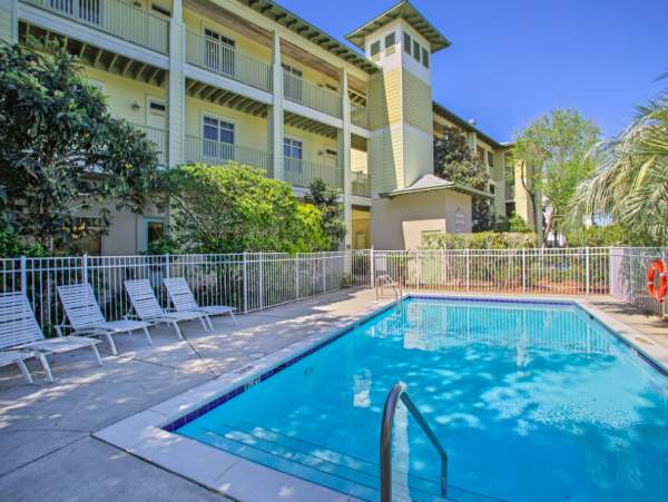 Three Bedroom Rental easy walk to the beach