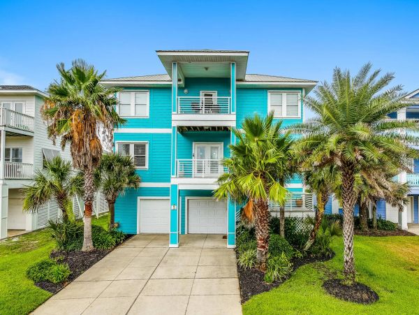 Pensacola Beach Four Bedroom Vacation Home with Gulf Views