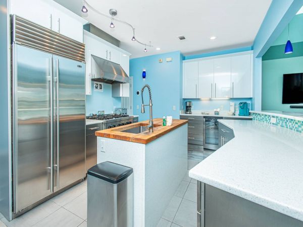 Pensacola Beach Four Bedroom Vacation Home with Gulf Views