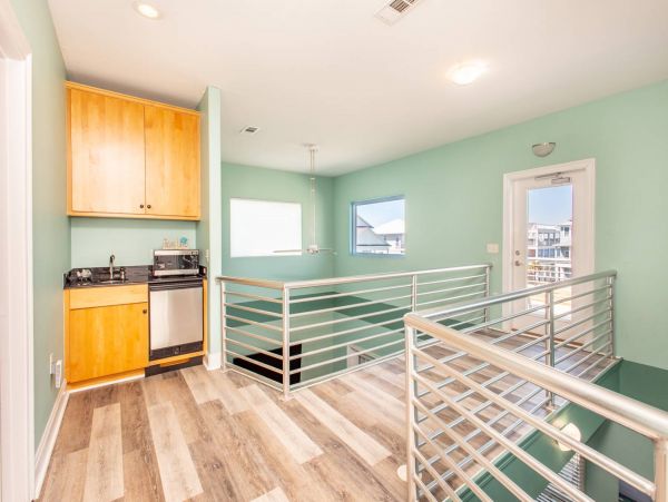 Pensacola Beach Four Bedroom Vacation Home with Gulf Views
