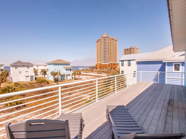 Pensacola Beach Four Bedroom Vacation Home with Gulf Views