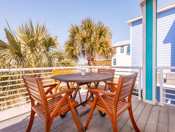 Pensacola Beach Four Bedroom Vacation Home with Gulf Views