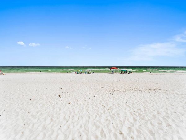 Pensacola Beach Four Bedroom Vacation Home with Gulf Views