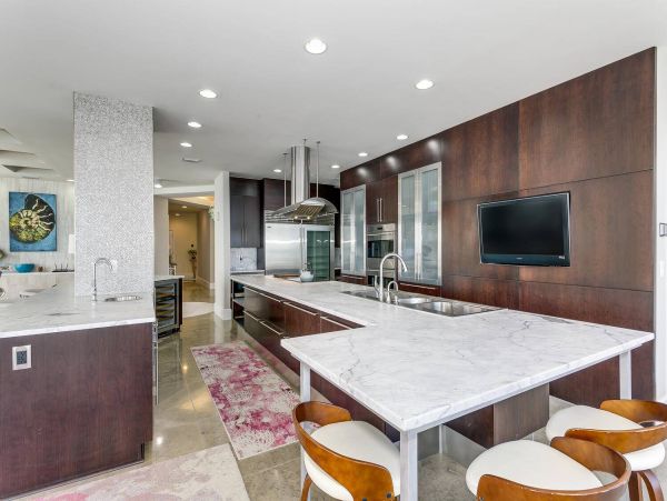 Luxurious Gulf-Front 4-Bedrppm Condo with Stunning Views on Pensacola Beach