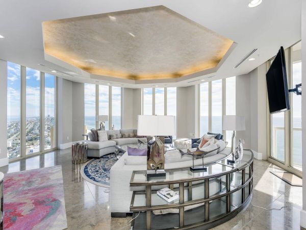 Luxurious Gulf-Front 4-Bedrppm Condo with Stunning Views on Pensacola Beach