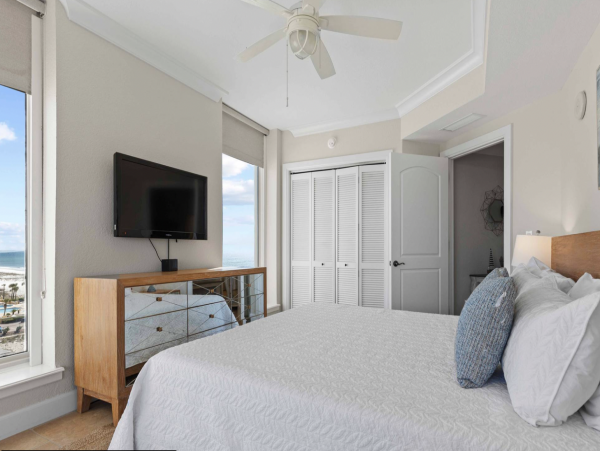 Pensacola Luxury Vacation Home Away From Home Views!