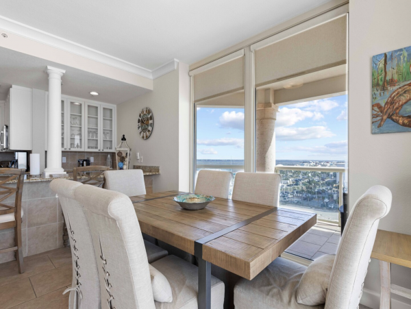 Pensacola Luxury Vacation Home Away From Home Views!