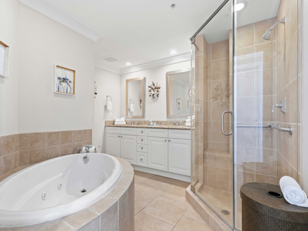 Pensacola Luxury Vacation Home Away From Home Views!