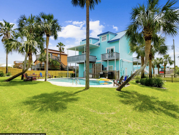 Stunning Pool Home Space and Views in Pensacola Beach