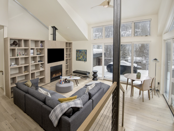 Five min Drive or Shuttle to Vail Village Three Bedroom