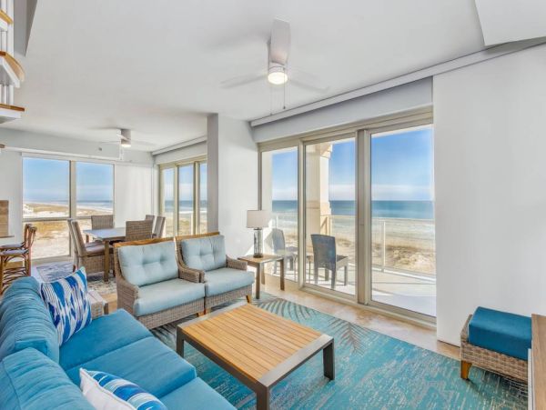 Rare 4 Bedroom  Four bathroom Beachfront Vacation Condo Pensacola Beach