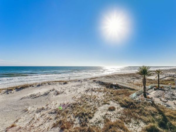 Rare 4 Bedroom  Four bathroom Beachfront Vacation Condo Pensacola Beach