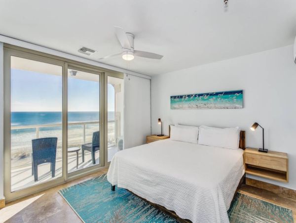 Rare 4 Bedroom  Four bathroom Beachfront Vacation Condo Pensacola Beach