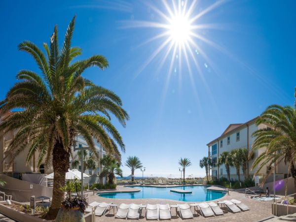 Rare 4 Bedroom  Four bathroom Beachfront Vacation Condo Pensacola Beach