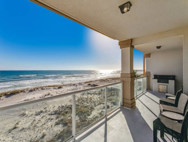 Rare 4 Bedroom  Four bathroom Beachfront Vacation Condo Pensacola Beach