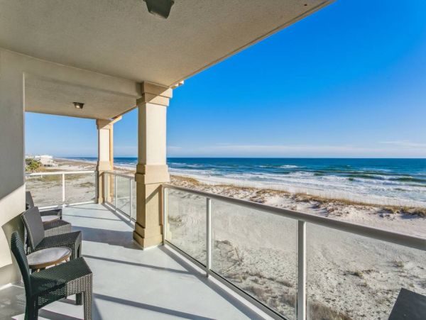 Rare 4 Bedroom  Four bathroom Beachfront Vacation Condo Pensacola Beach