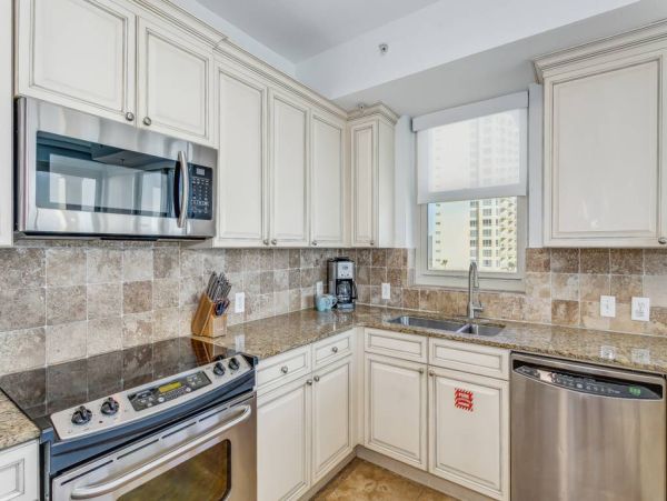 Rare 4 Bedroom  Four bathroom Beachfront Vacation Condo Pensacola Beach