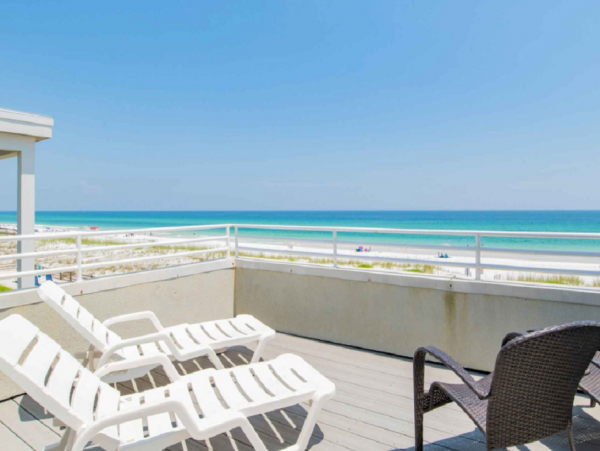Gulf Breeze Vacation Rental: Beachfront Paradise Awaits