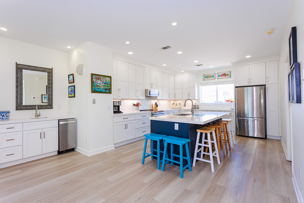 Gulf Breeze Vacation Rental: Beachfront Paradise Awaits