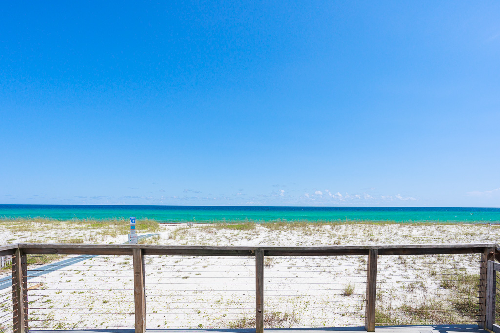 Gulf Breeze Vacation Rental: Beachfront Paradise Awaits