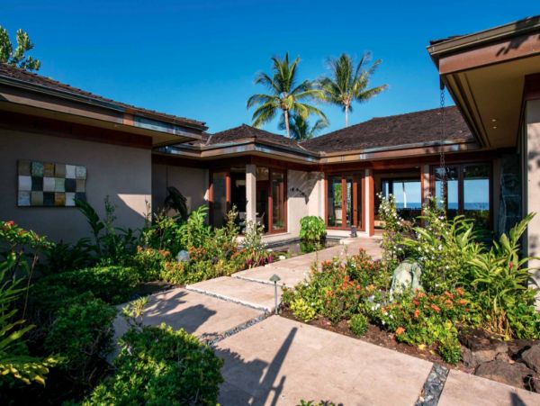 Ocean View Five Bedroom Elegant Vacation Rental in Kailua