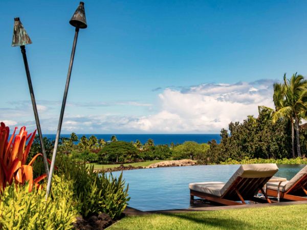 Ocean View Five Bedroom Elegant Vacation Rental in Kailua