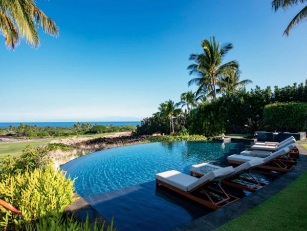 Ocean View Five Bedroom Elegant Vacation Rental in Kailua