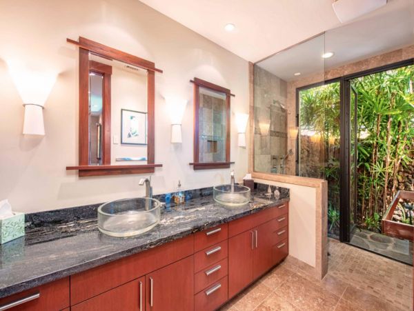 Ocean View Five Bedroom Elegant Vacation Rental in Kailua