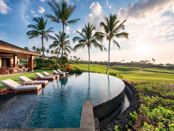 Ocean View Five Bedroom Elegant Vacation Rental in Kailua