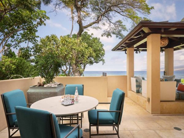 Kohala Coast Oceanfront Four Bedroom Vacation Rental