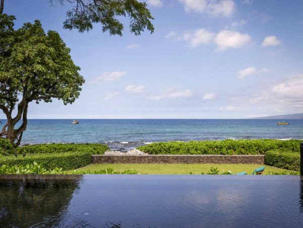 Kohala Coast Oceanfront Four Bedroom Vacation Rental
