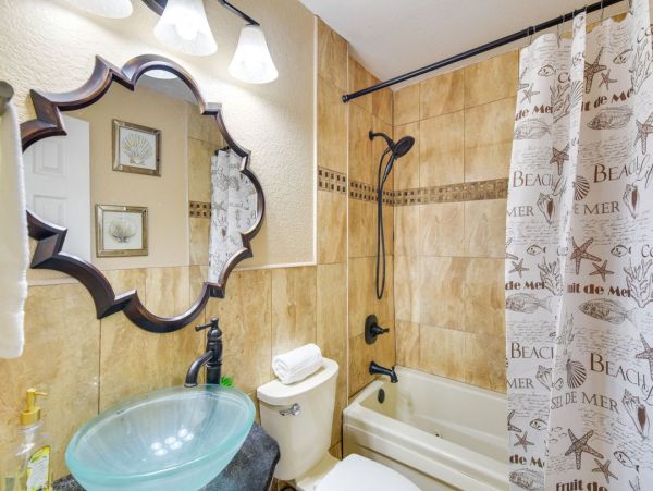 Opa-locka Comfortable Three Bedroom Vacation Rental