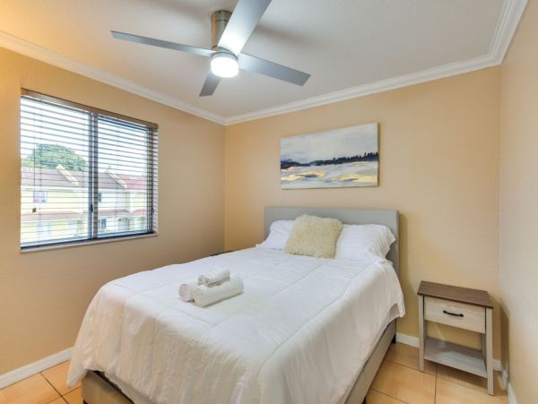Opa-locka Comfortable Three Bedroom Vacation Rental