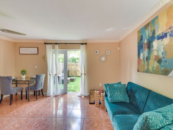 Opa-locka Comfortable Three Bedroom Vacation Rental