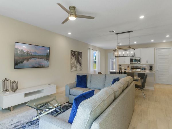 Naples Condo 1076109