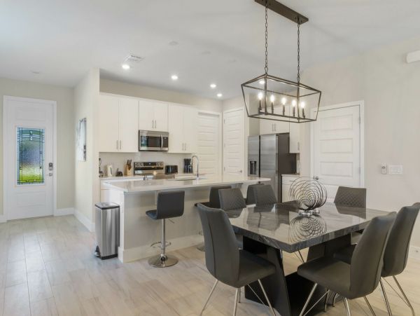 Naples Condo 1076109