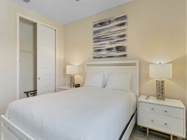 Naples Condo 1076109