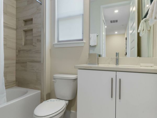 Naples Condo 1076109