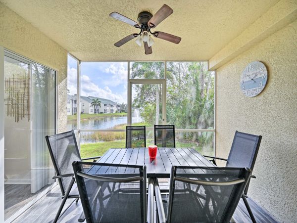Charming Vacation Getaway with 2 Bedrooms in Naples