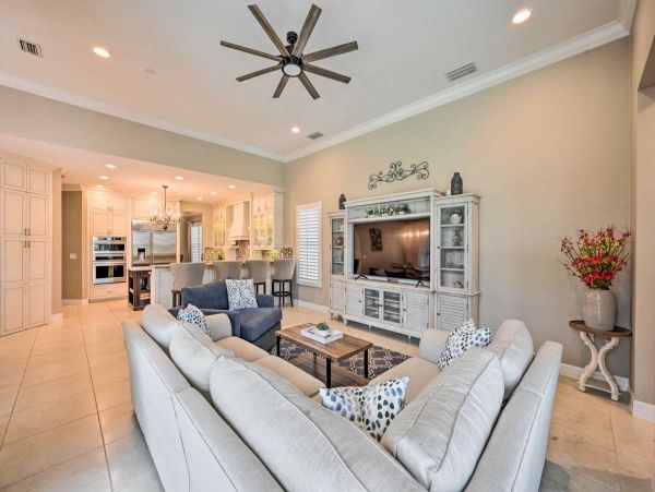 Naples Home 1076129