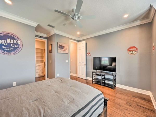 Naples Home 1076129