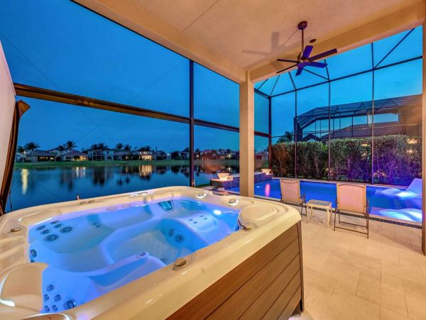 Naples Home 1076129