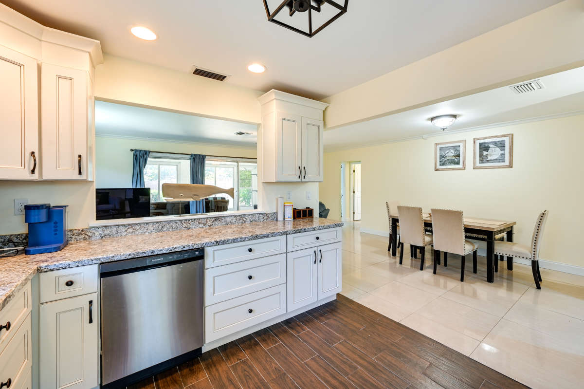 Lovely 2 Bedroom Vacation Home in Naples