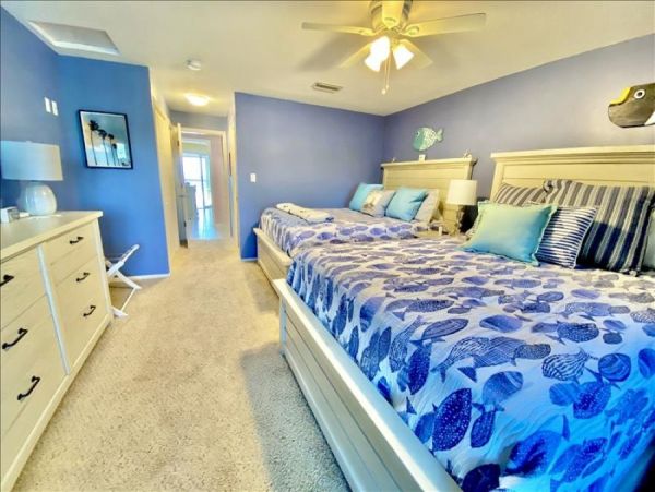 Longboat Key Condo with Two Bedrooms Communal Pool