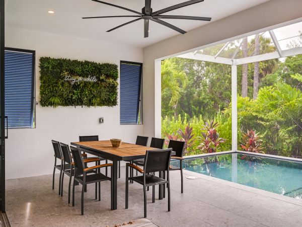 Modern Naples 3 Bedroom Vacation Rental Sleeps 8 Guests