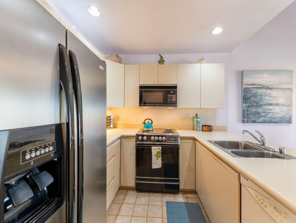 Kihei Vacation Condo with 2 Bedrooms Communal Pool