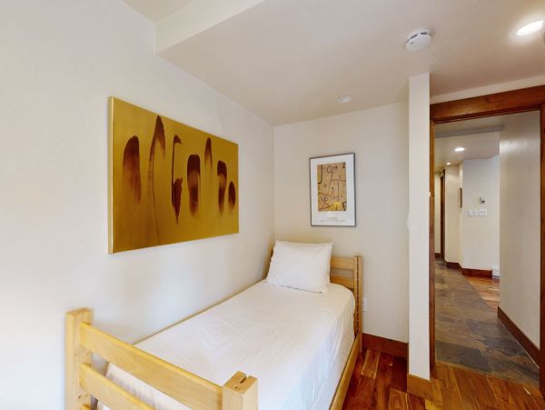 Luxurious Vail Vacation Rental with Stunning Mountain Views