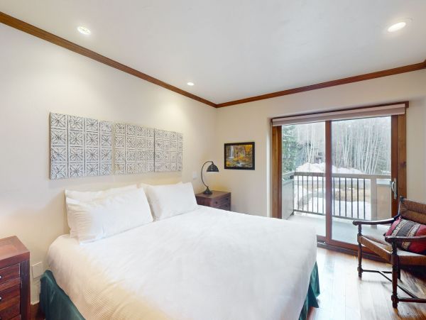 Luxurious Vail Vacation Rental with Stunning Mountain Views