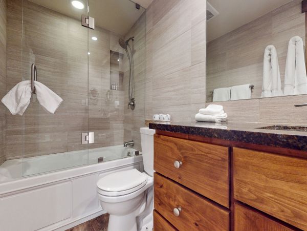 Luxurious Vail Vacation Rental with Stunning Mountain Views
