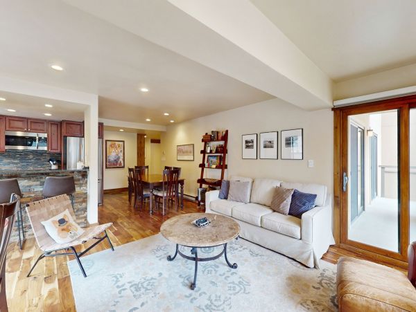 Luxurious Vail Vacation Rental with Stunning Mountain Views